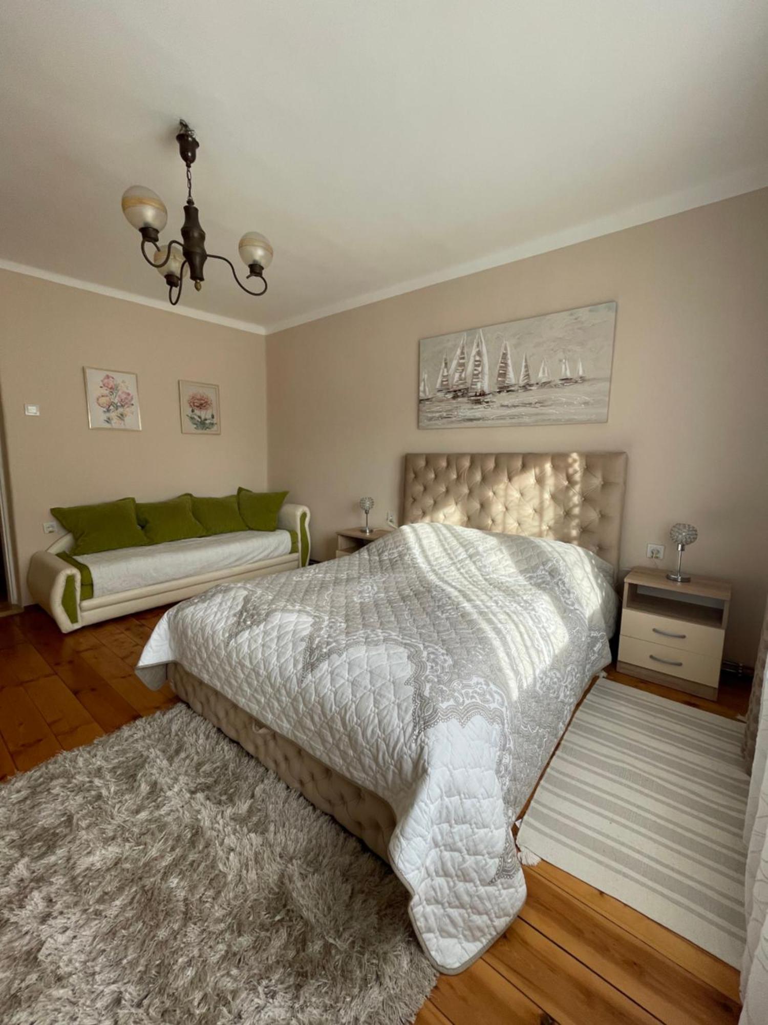 Kristalo Apartman Subotica Ngoại thất bức ảnh