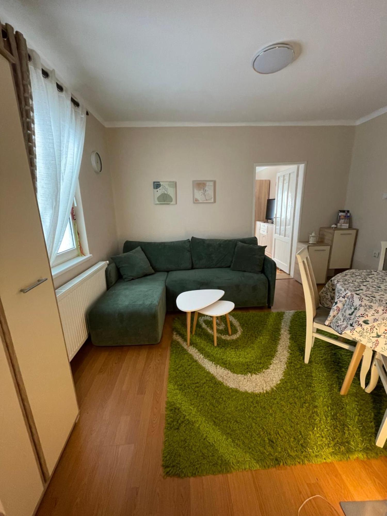 Kristalo Apartman Subotica Ngoại thất bức ảnh